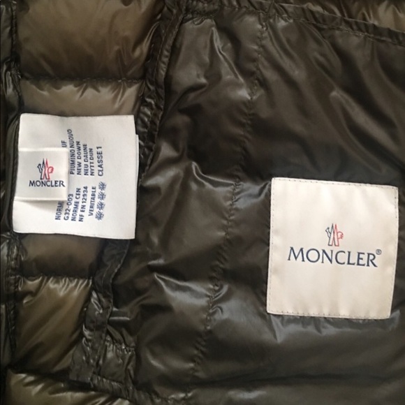Moncler vest - Picture 4 of 5